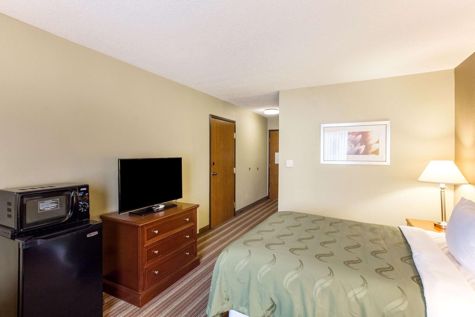 את'נס Quality Inn מראה חיצוני תמונה