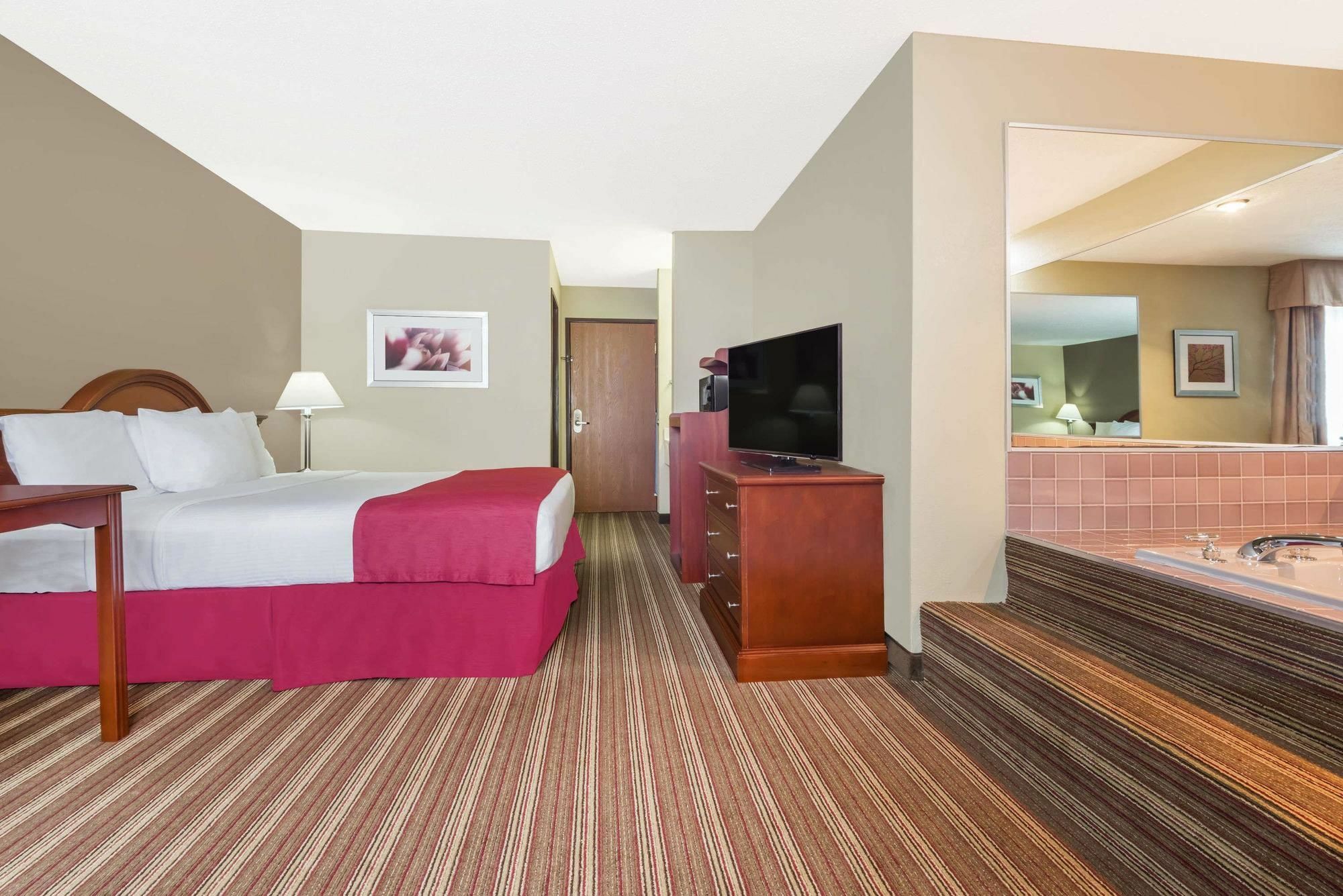 את'נס Quality Inn מראה חיצוני תמונה