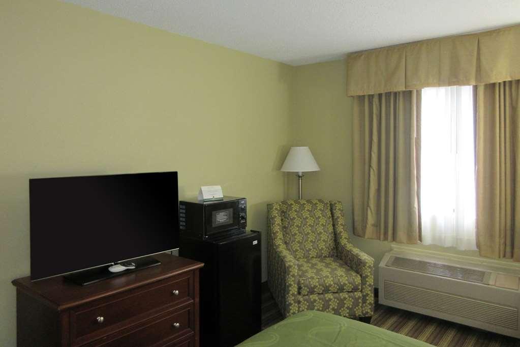 את'נס Quality Inn חדר תמונה
